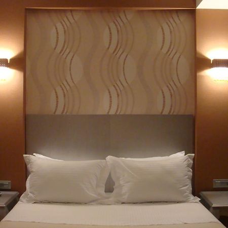 איה אפימיה Odyssey Hotel & Spa מראה חיצוני תמונה