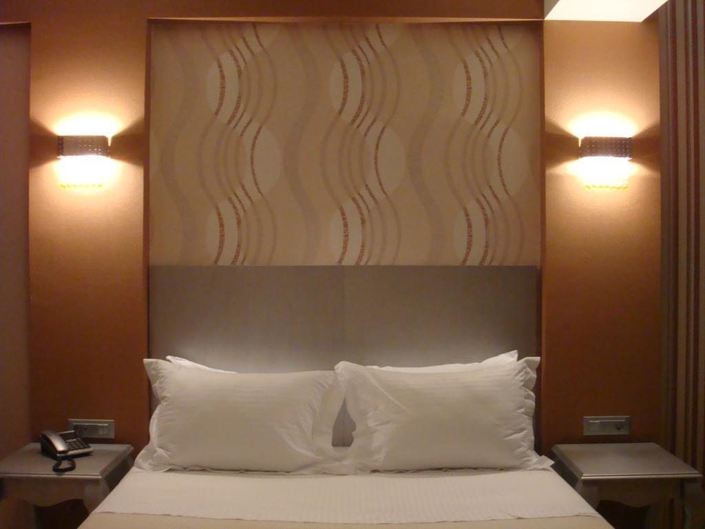איה אפימיה Odyssey Hotel & Spa מראה חיצוני תמונה