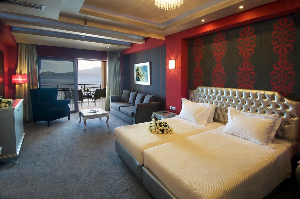 איה אפימיה Odyssey Hotel & Spa מראה חיצוני תמונה
