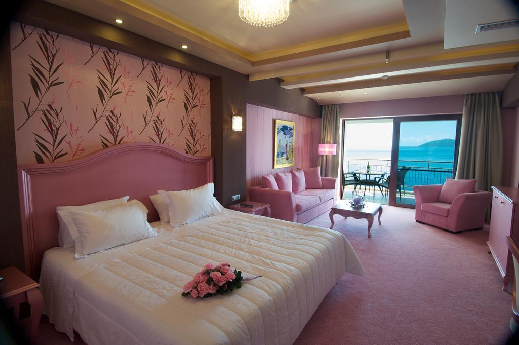 איה אפימיה Odyssey Hotel & Spa מראה חיצוני תמונה