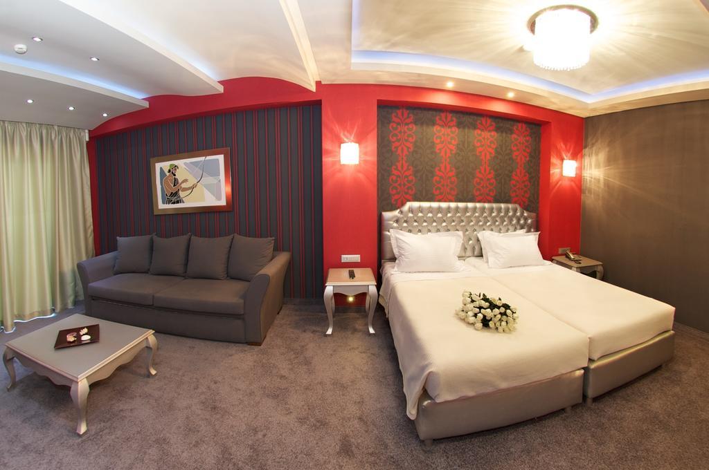 איה אפימיה Odyssey Hotel & Spa מראה חיצוני תמונה