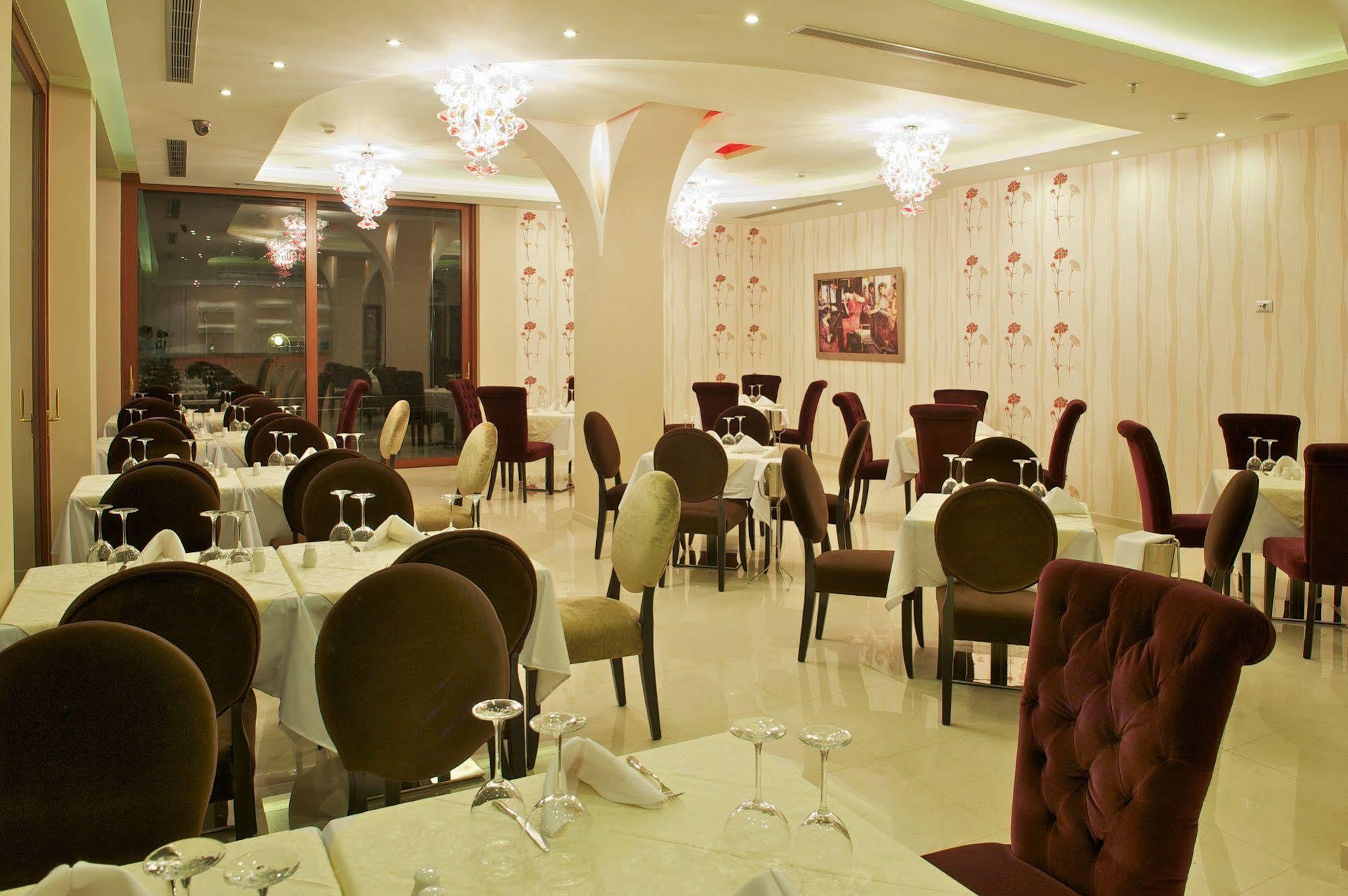 איה אפימיה Odyssey Hotel & Spa מראה חיצוני תמונה