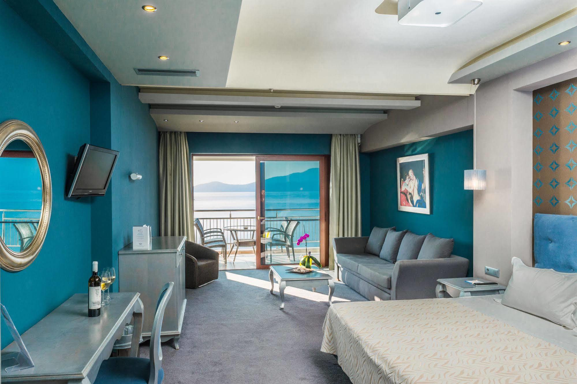 איה אפימיה Odyssey Hotel & Spa מראה חיצוני תמונה