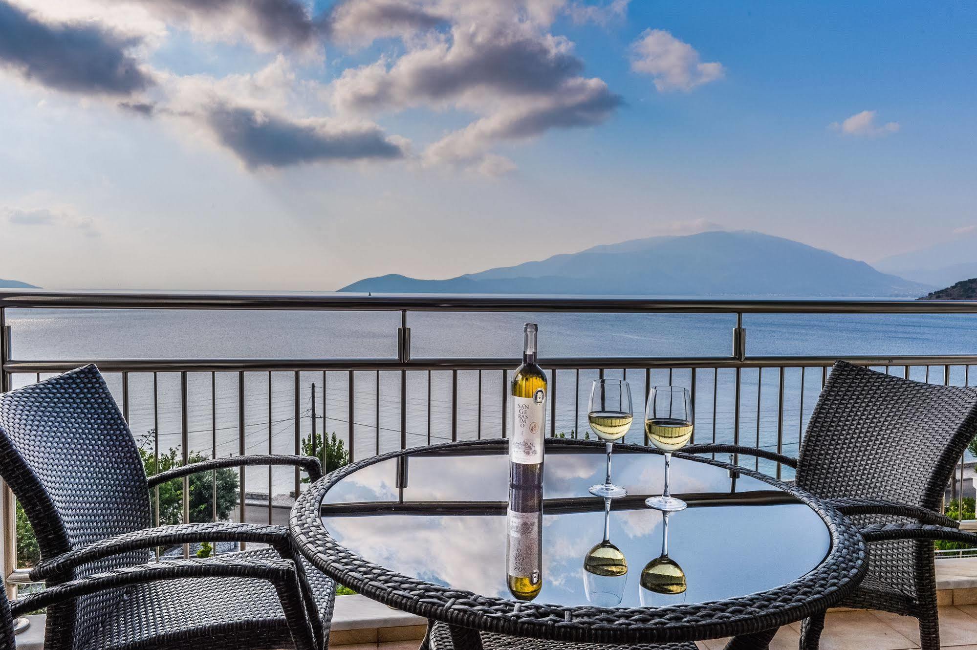 איה אפימיה Odyssey Hotel & Spa מראה חיצוני תמונה